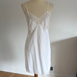 Vintage Lorraine Elegant White Lace Trim Slip nightgown